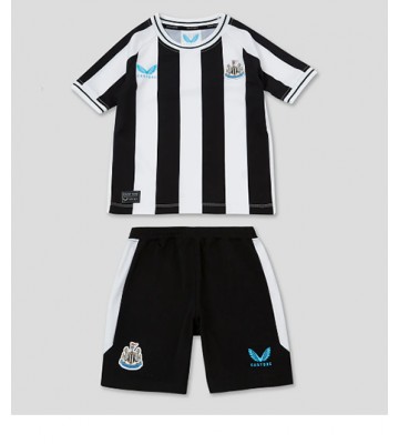Newcastle United Hjemmedraktsett Barn 2022-23 Kortermet (+ Korte bukser)